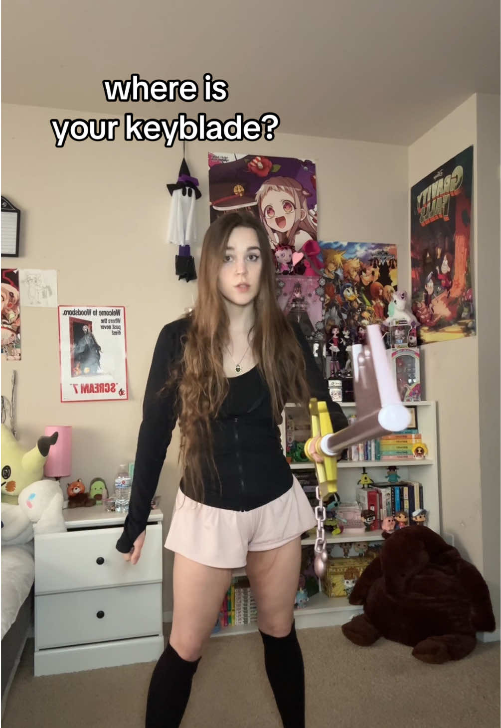 where’s my keyblade weilders at ?? #kingdomhearts #keyblade #gamergirl #smallstreamer #finalfantasy