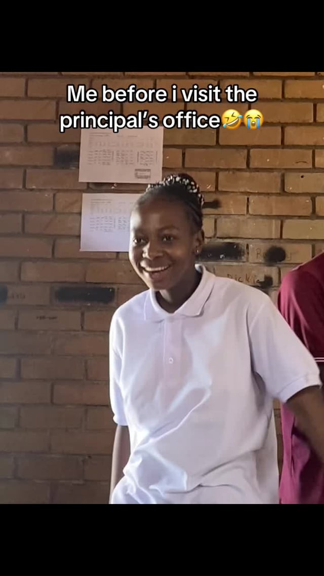 Shaking off the heat 😭 . . . . #boryniesclowdy #fyp #foryou #viral #goviral #trend #trending #schoolvibes #viralvideos