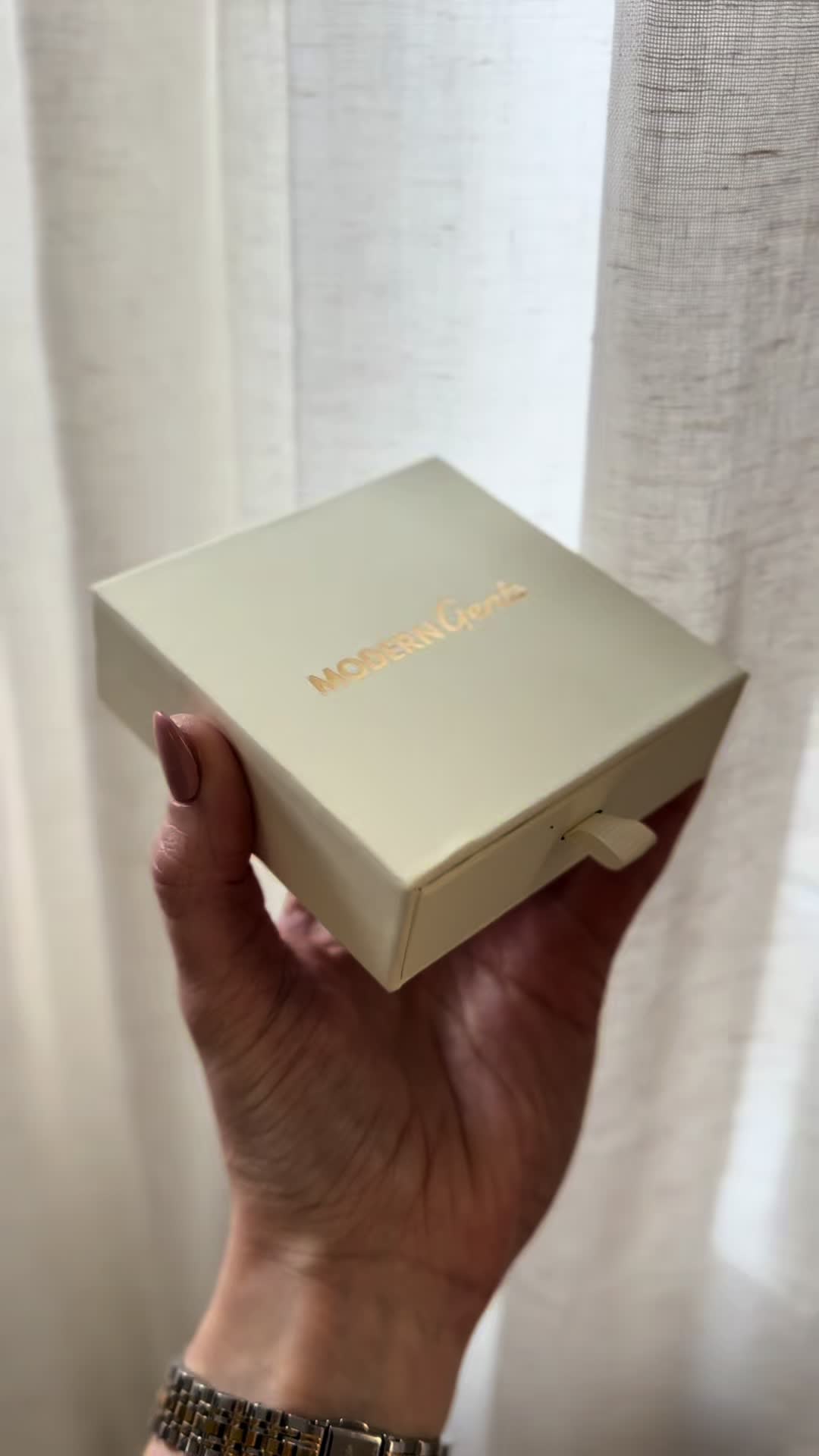 Alright ladies, here is your sign to spoil yourself and put yourself first! As a mom, I know how easy it is fill your...