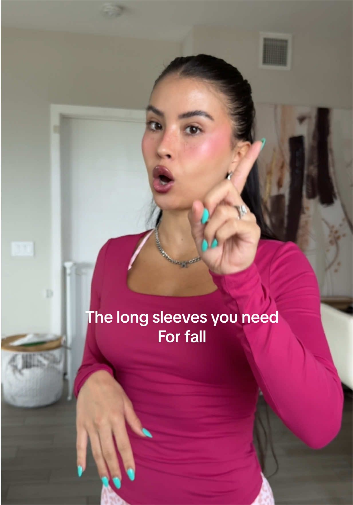 Wear them to the gym or with a cute pair of jeans!! #longsleeve #fallfashiontrends #fallfashion2022