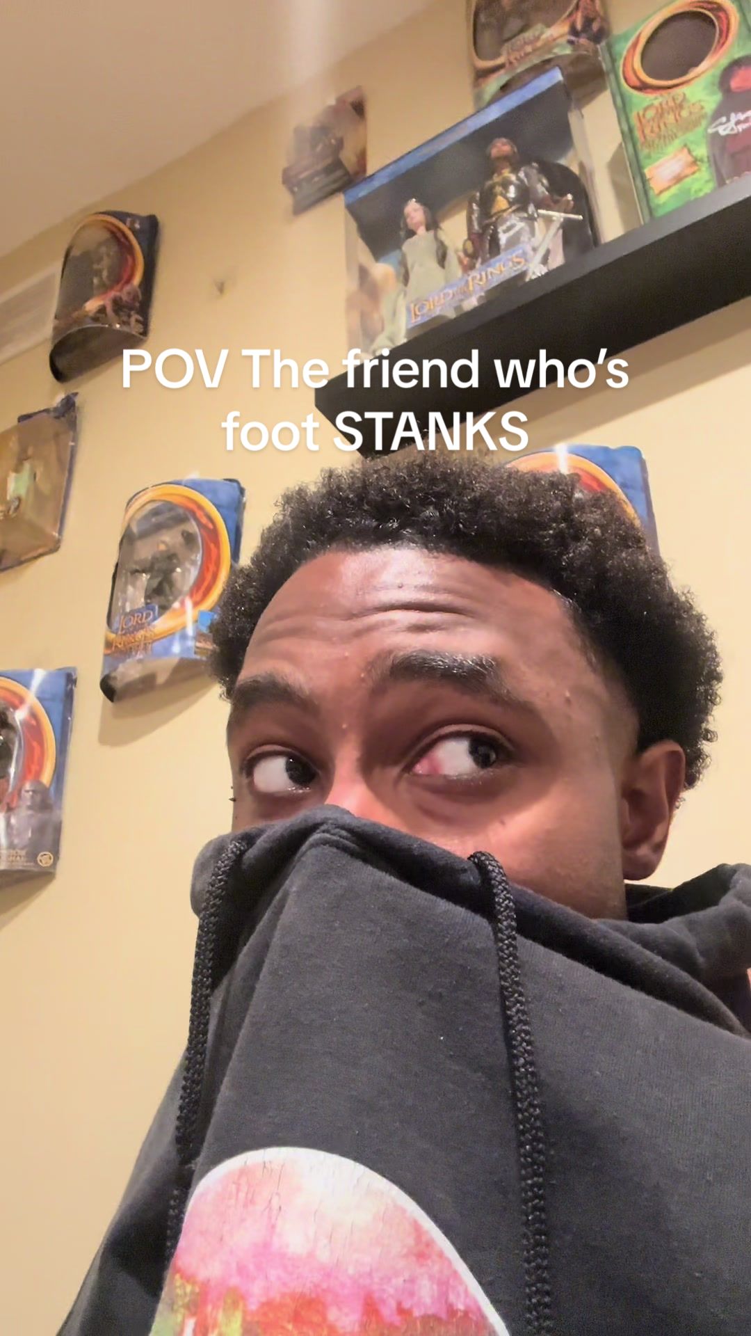 I can’t stand people with a bad foot 😭 #fyp #funny #skit #friends #pov