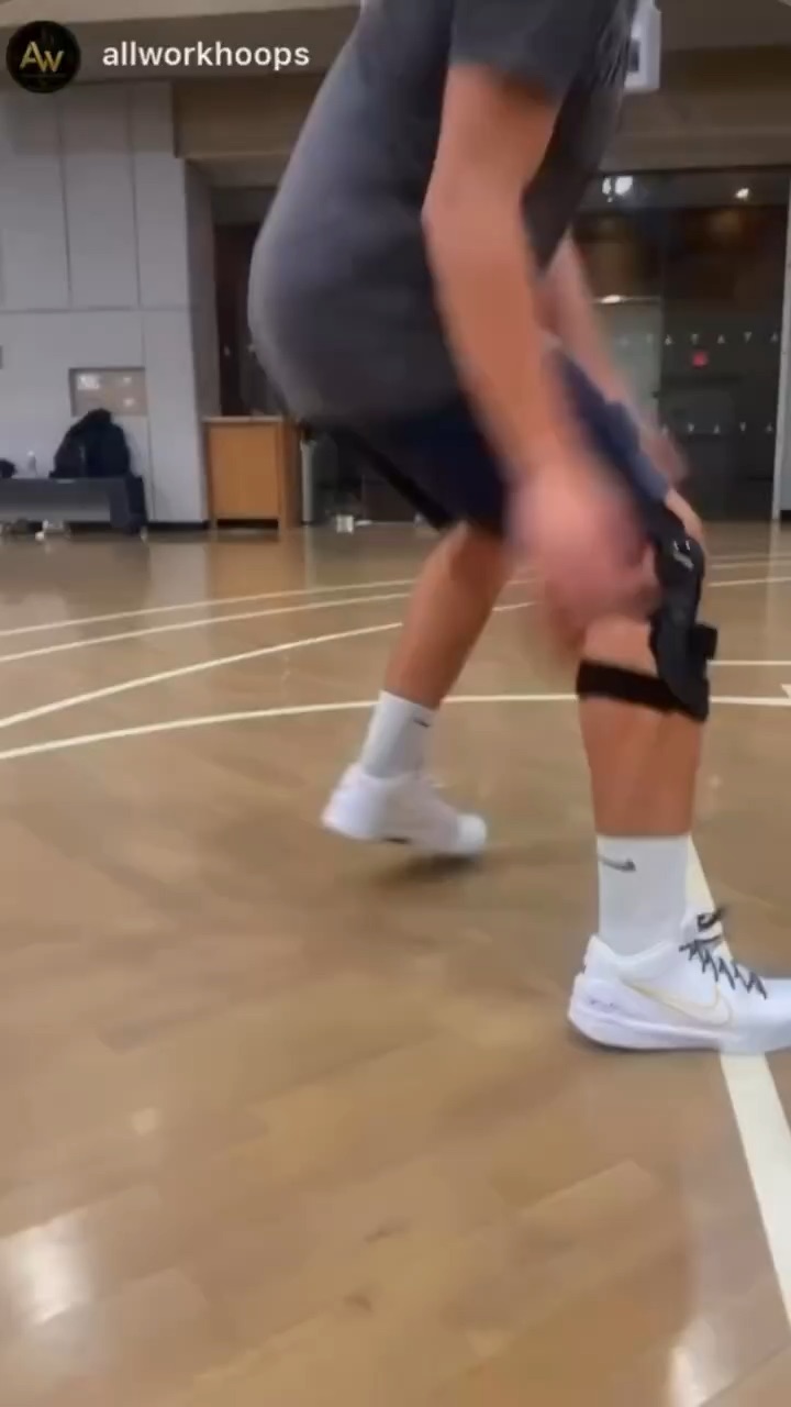 🏀