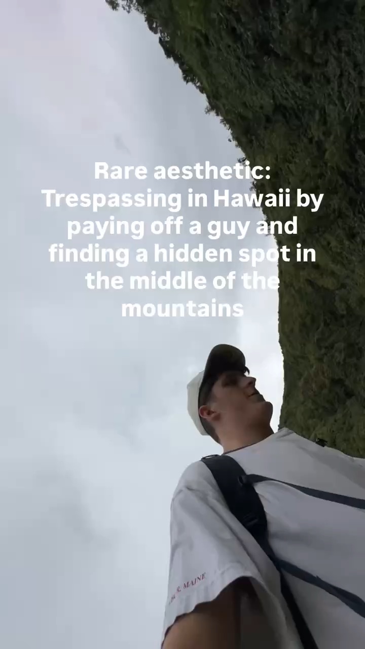 Hidden travel spot in Hawaii