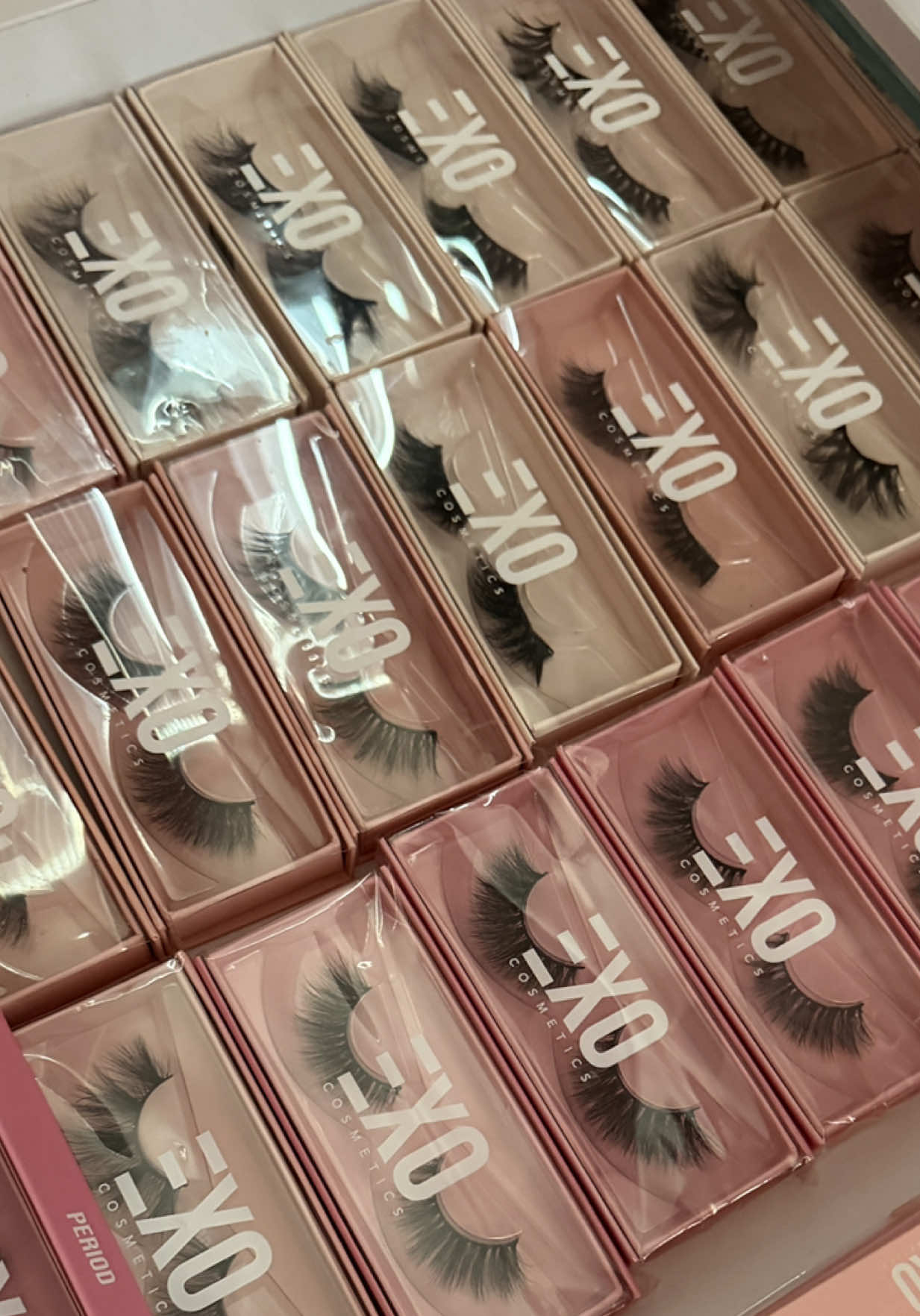 EXO Cosmetics lashes have me OBSESSED 😍✨ The perfect finishing touch to any makeup look—fluffy, cute, and giving exa...