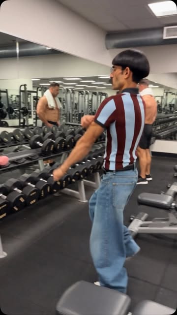 First day at the gym in Canada. Already the strongest guy here. 💪🤓🇨🇦#roccobozniche #ai #gymhumor #gymshark