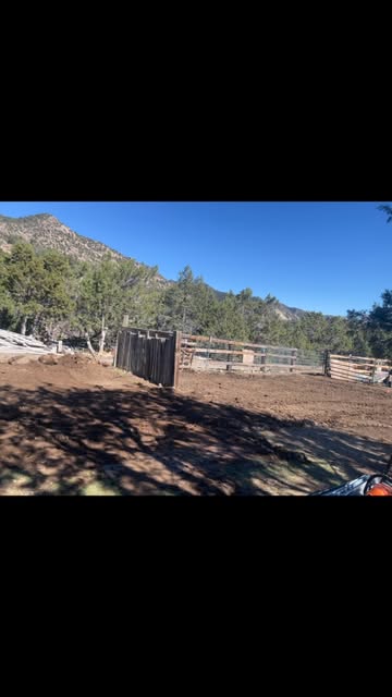 Building a new pig pen