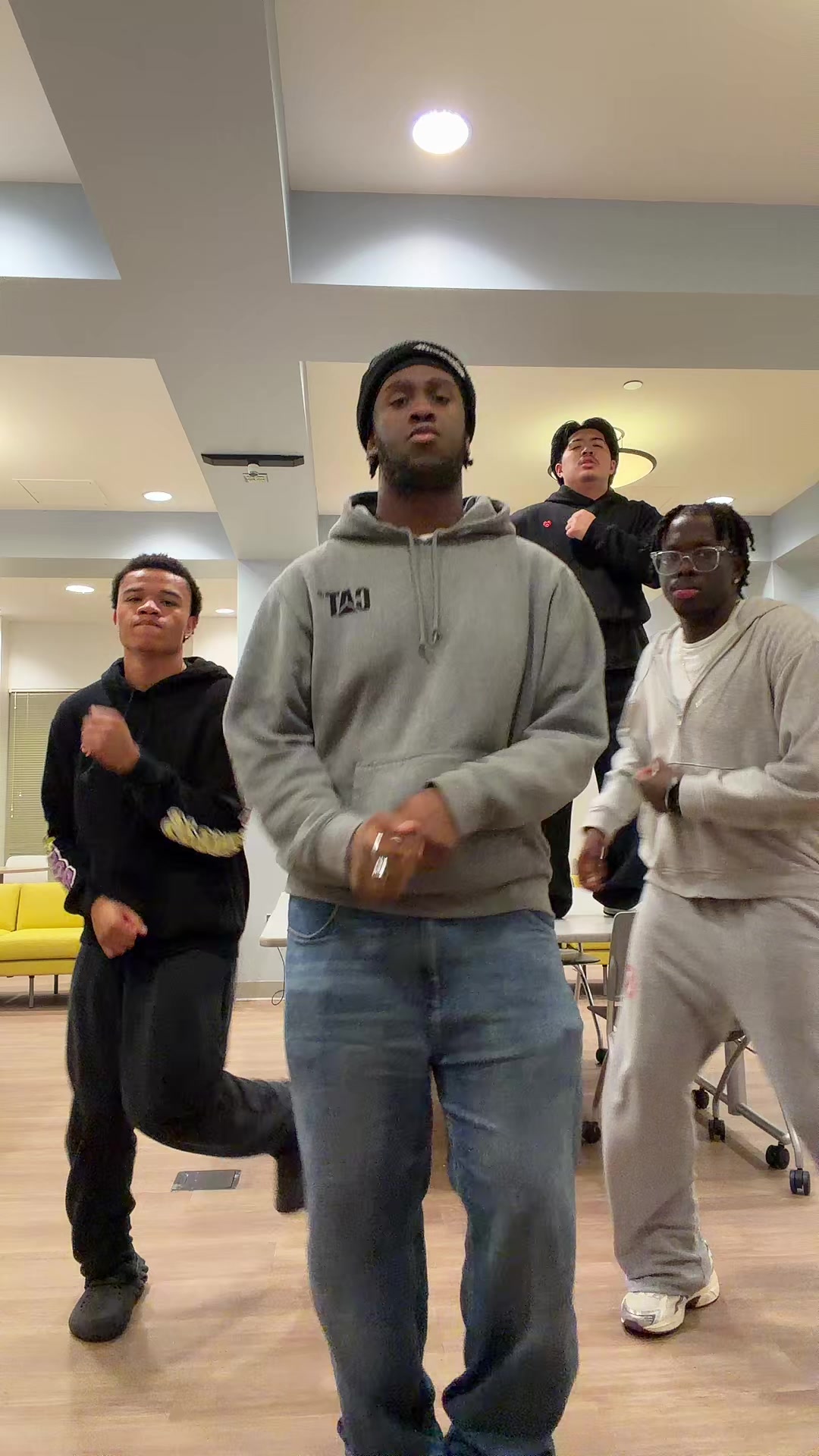 Dip on em😤 w/ @king.jodey🦁 @femi2valid @Top5_Dj #fyp #viral #dasiggster #sig