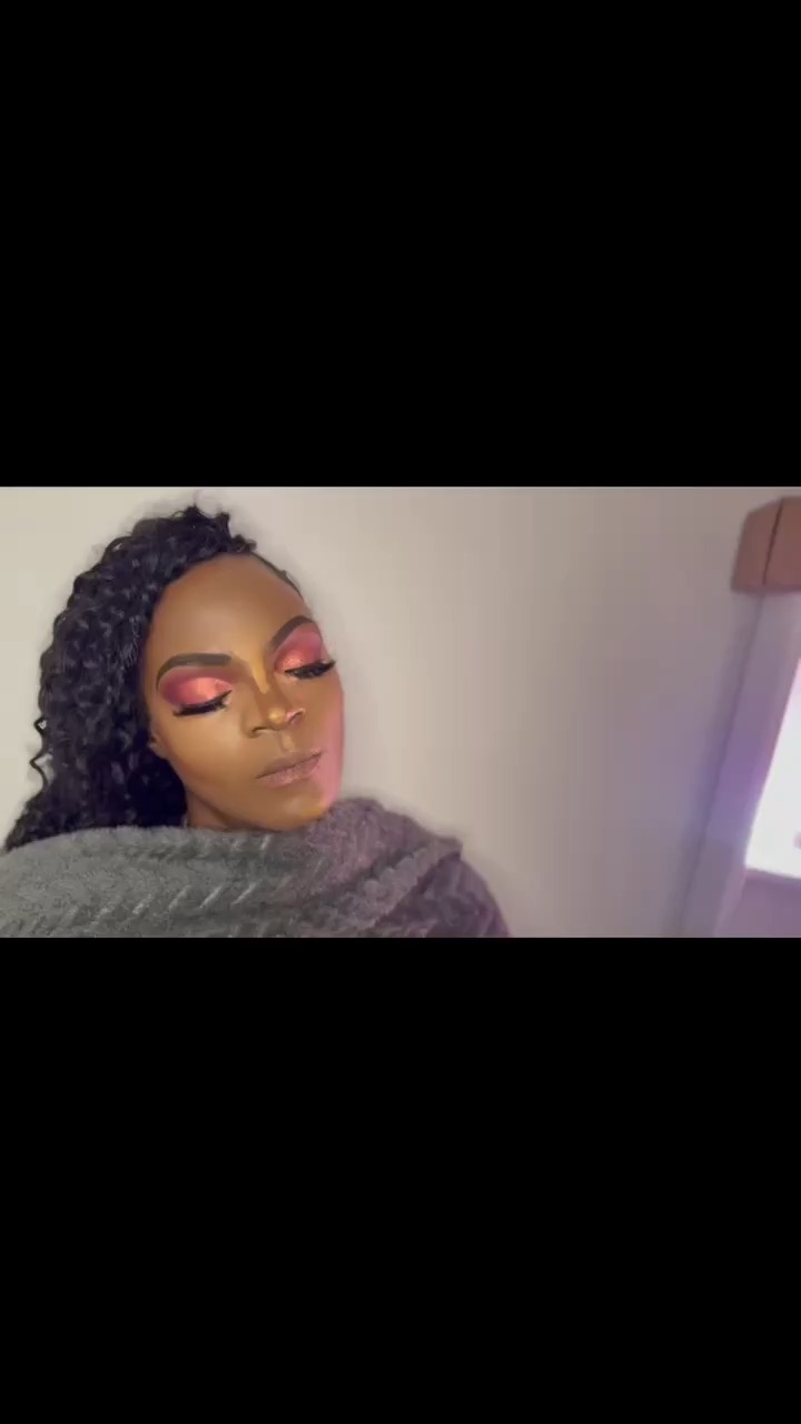 💄 Birthday Glam Makeup