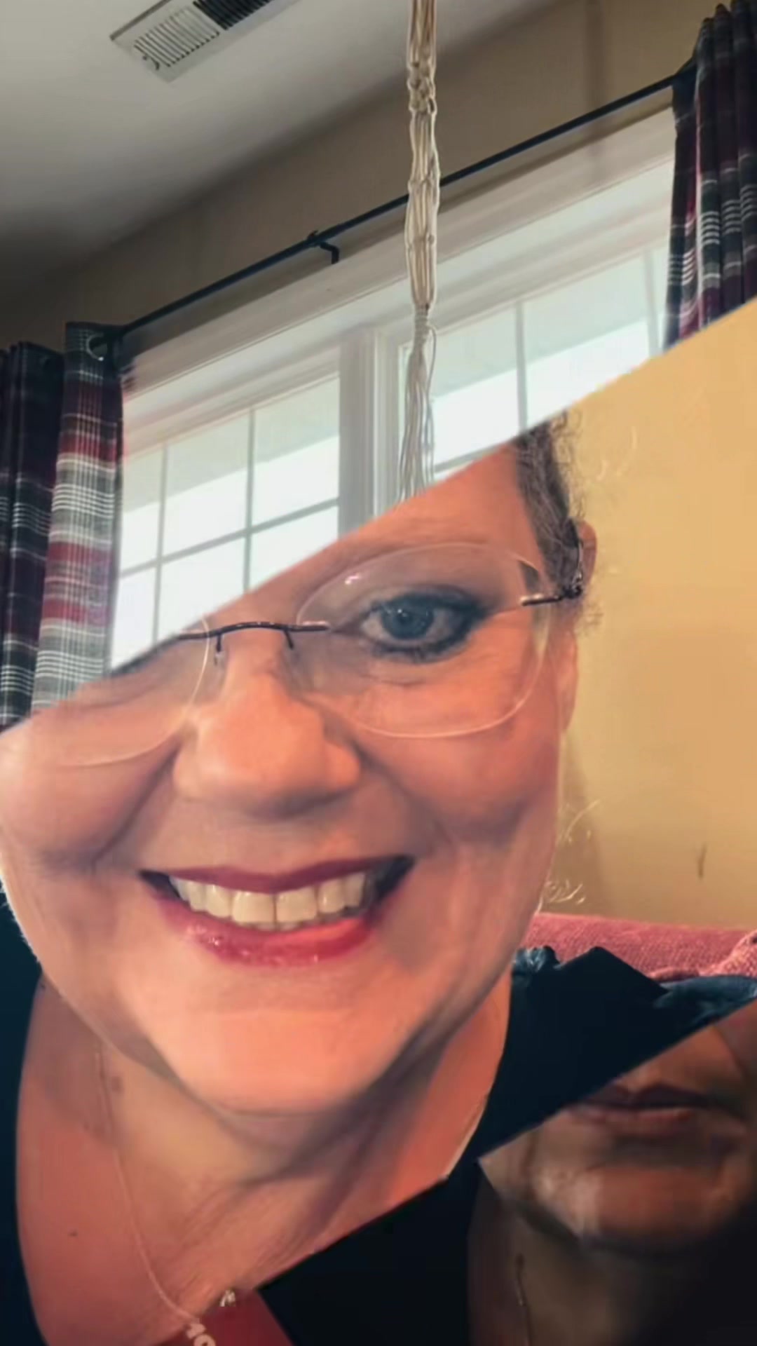 Loving this color changing foundation! #smooche #50plus