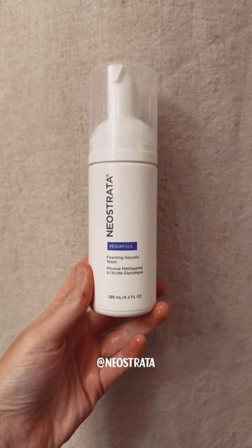 A little glycolic acid education for your skincare routine. 🤍 If you’re familiar with glycolic acid or professional...