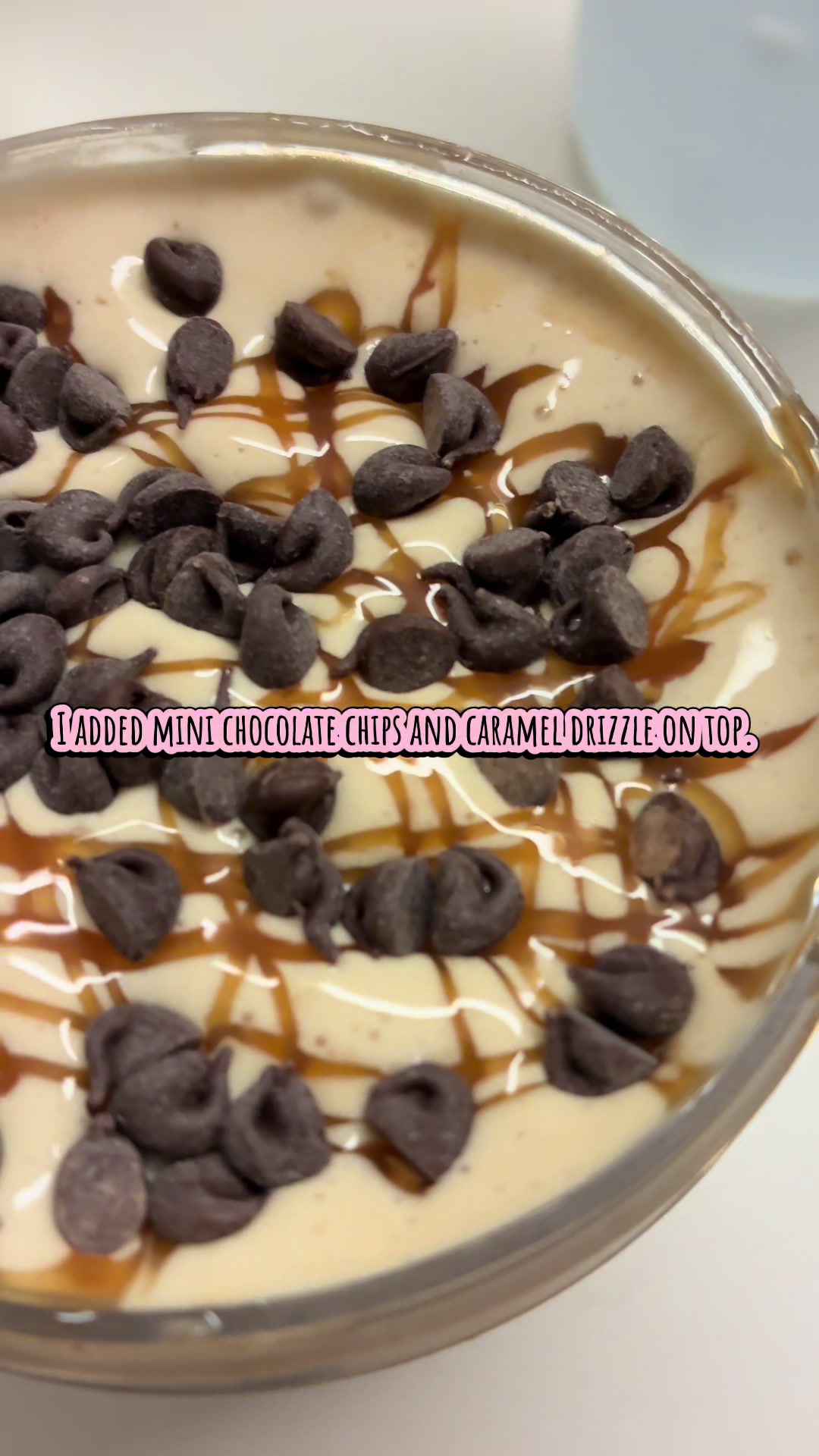 Caramel-chip Frappuccino at home. Secret ingredient? Watch. ☕️ . . #starbucksdrinks #starbucksathome #frappuccino #fy...