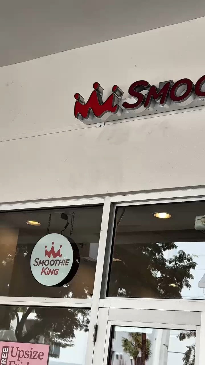 SMOOTHIE KING