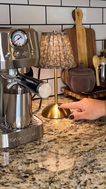 Come shop with me for my newest coffee obsession ☕️🤎 When you’ve been a barista for as long as I have, you don’t jus...