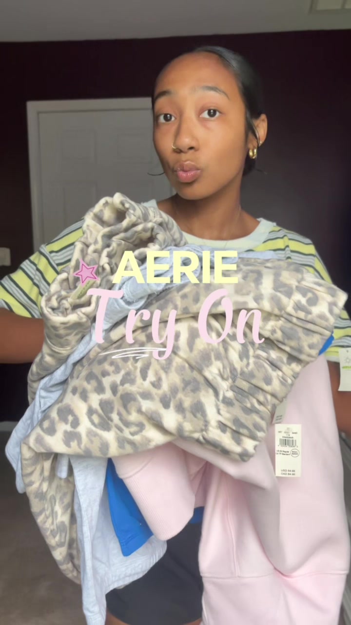 looove my new peices!! shop these with the link in my bio😽 @aerie #AerieReal #AerieRealmakers #unboxing #tryon