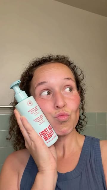 Okay but seriously this gentle exfoliation is perfect for my skin! It feels SO fresh, SO smooth + SO clean. Getting o...