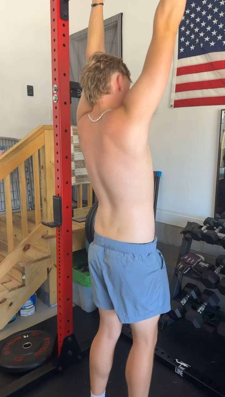 Muscle up