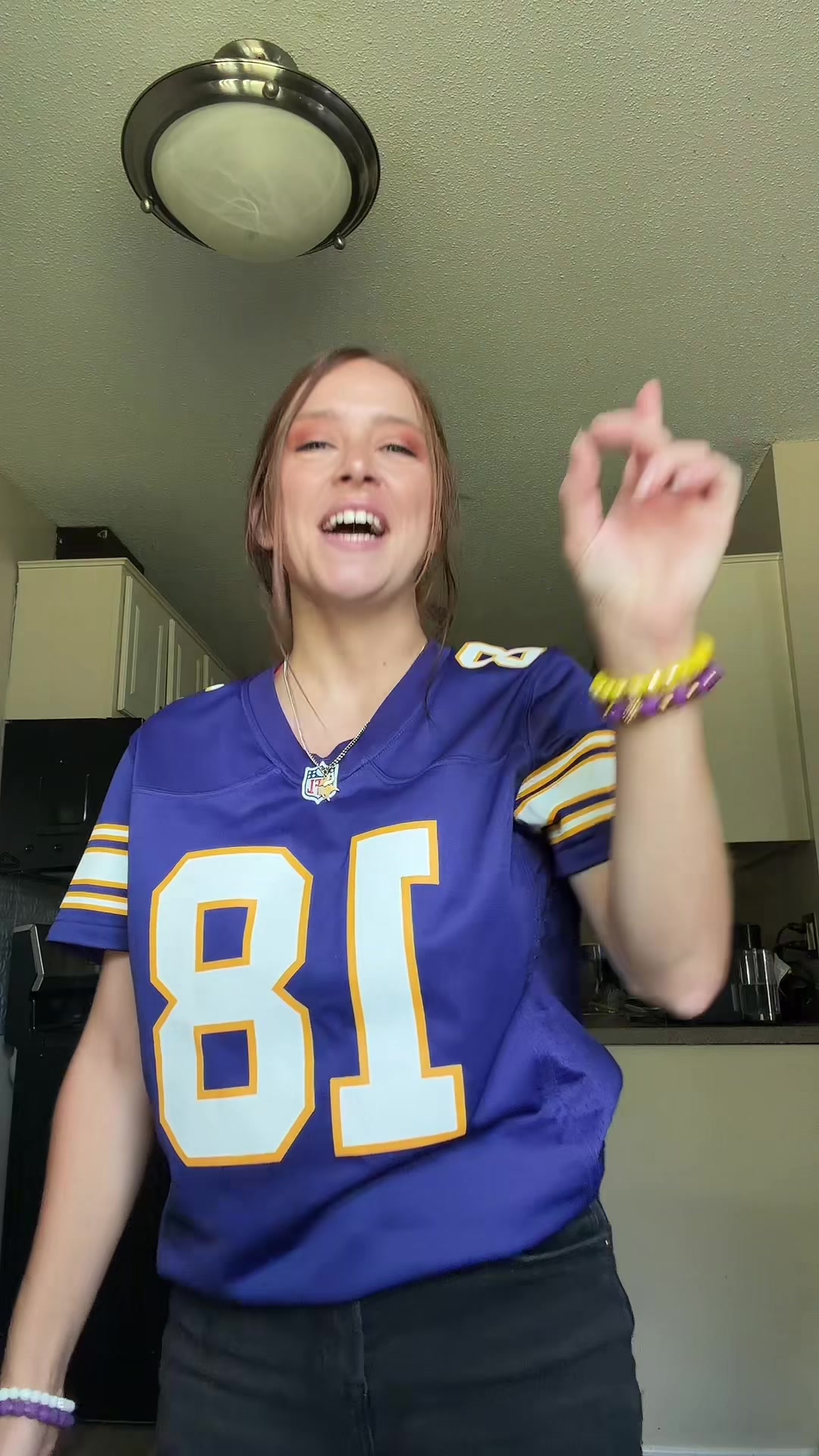My @Vikings purse needs HELP badly #vikings #fashion #help #football