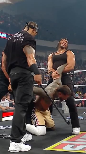 Looks like 946 just got even more dangerous 🫣🫢 #WWERaw