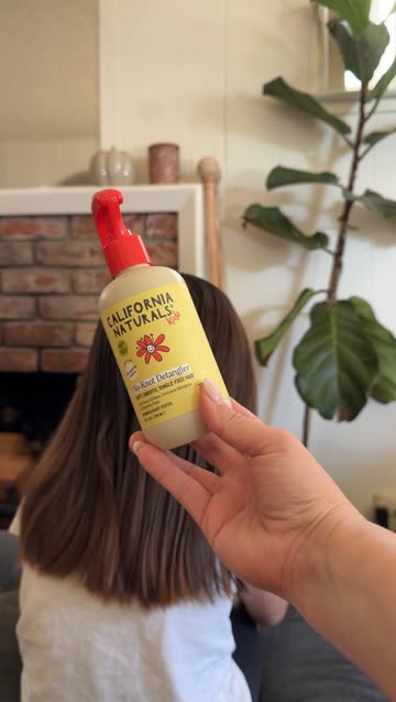 UGC example for @californianaturals ✨ Hemos estado usando este detangler en el cabello de mi hija y nos encanta. 🤍 H...