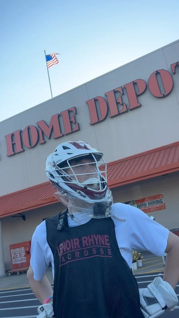 Built a goal at #homedepot 🥍 Where to next? Shout out Socrates 🗣️🍋 Whale Wednesday 🐳 #lacrosse #pll #diy #explore
