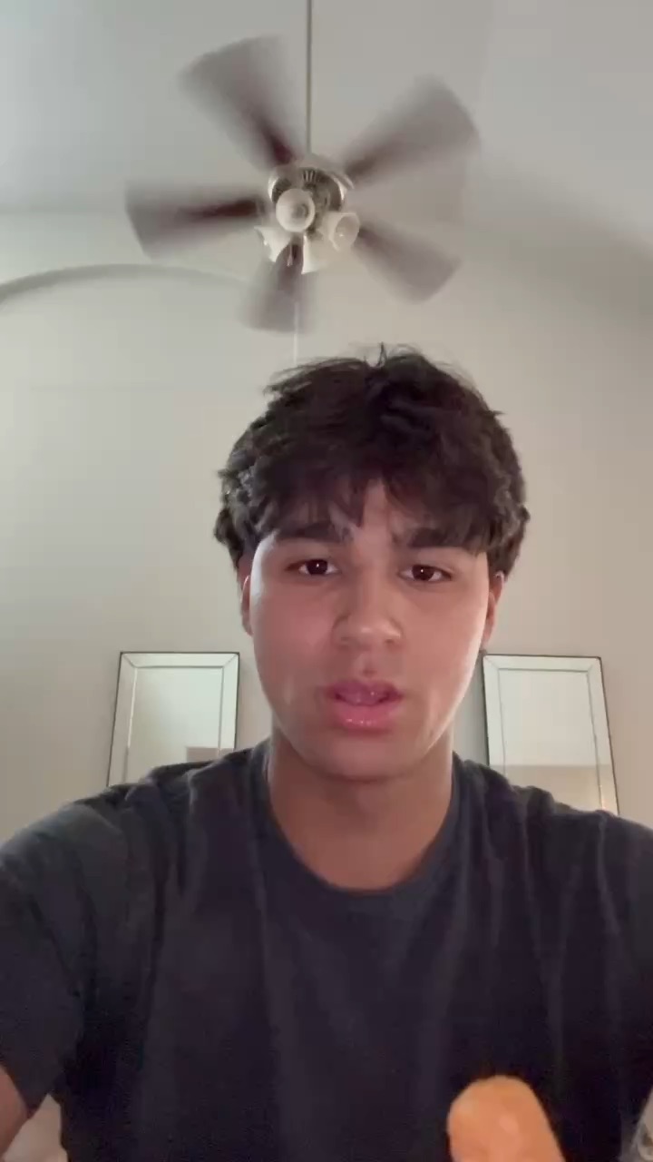 Mini mukbang