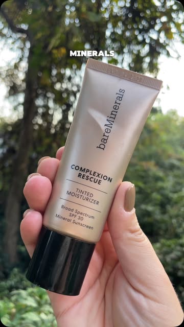 I used this on the DAILY ‼️‼️‼️ I love how light it is while providing the support and protection I need for all that...