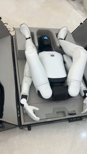 Dubai’s smartest humanoid robot 🤖✨ Make your event unforgettable with the future of technology. @robotstory.ae #duba...