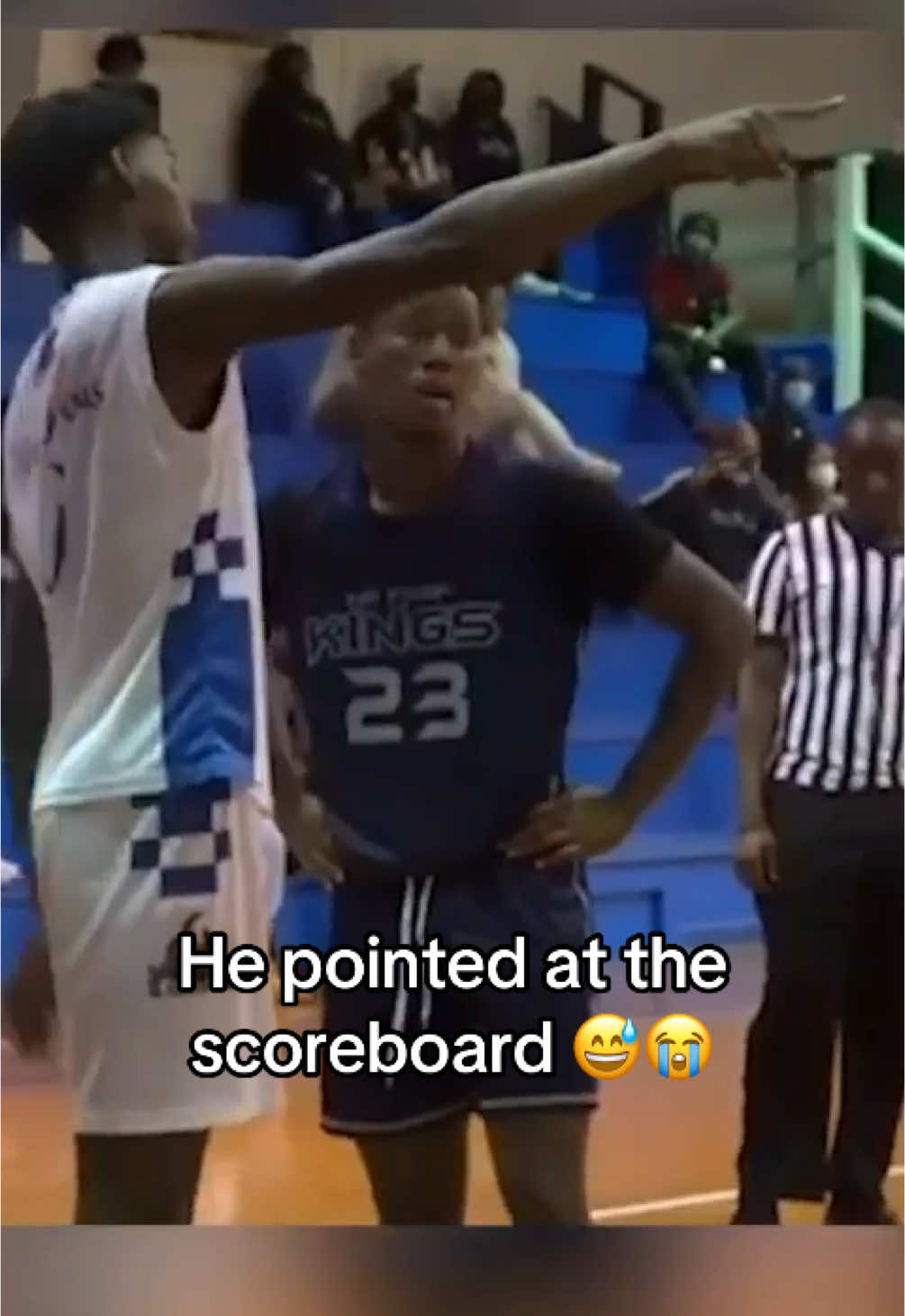 The perfect response. 😂😂😂 (therealrobbyy/IG) #basketball #sports #nba #funny #fail