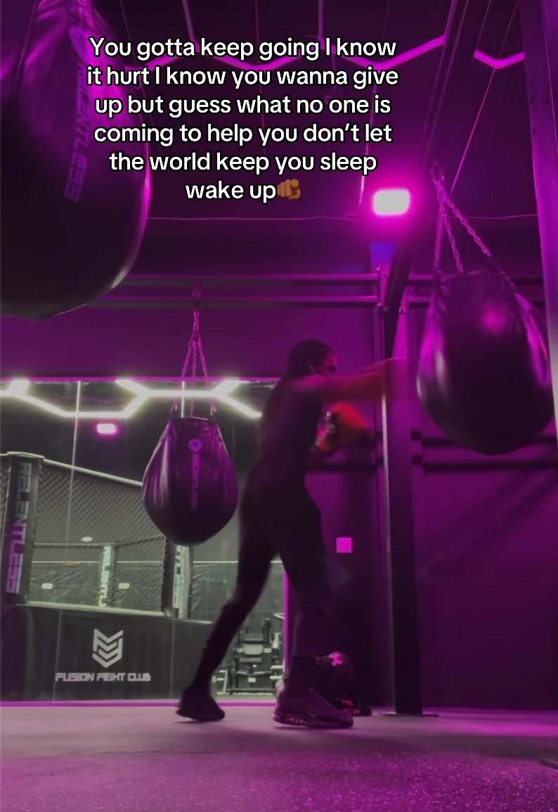 #fypシ゚viral #boxing #blowup #love #xyzbca