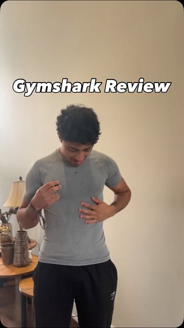 Got some new stuff from @gymshark. @maronfitt thanks for advising me to get the charged T-shirt, I'm loving it! #gym...