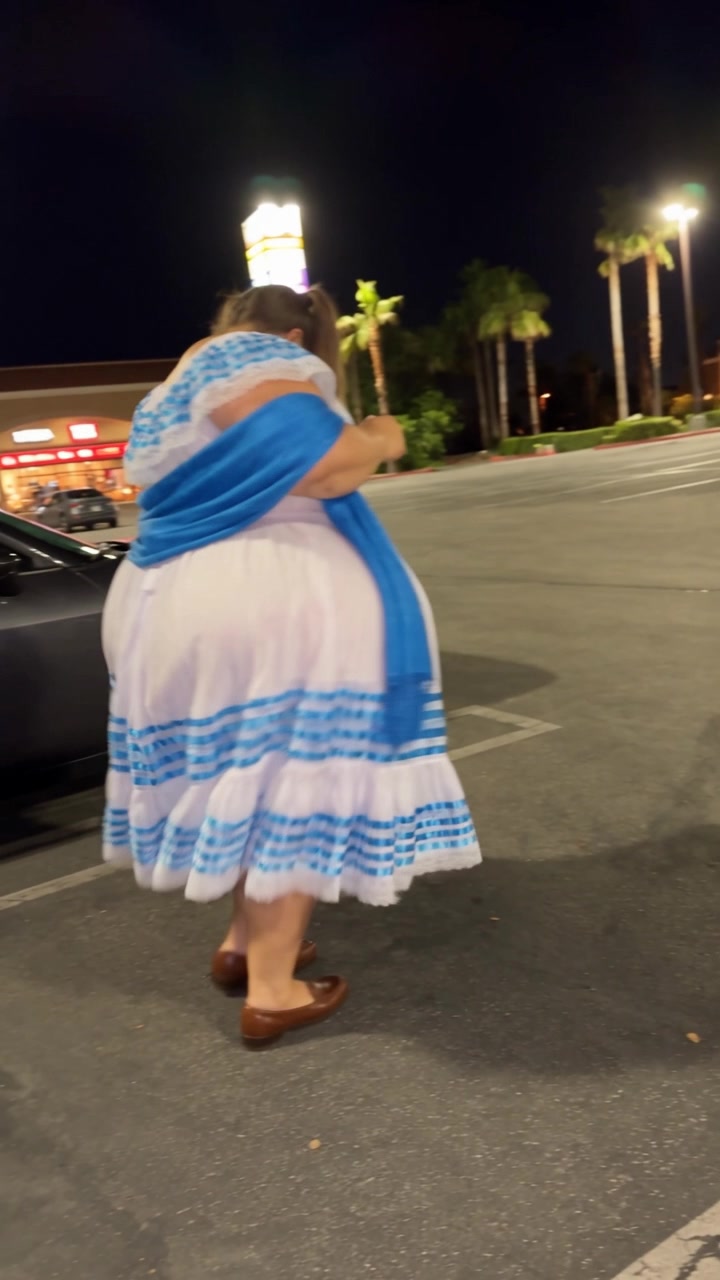 Báilalo mami