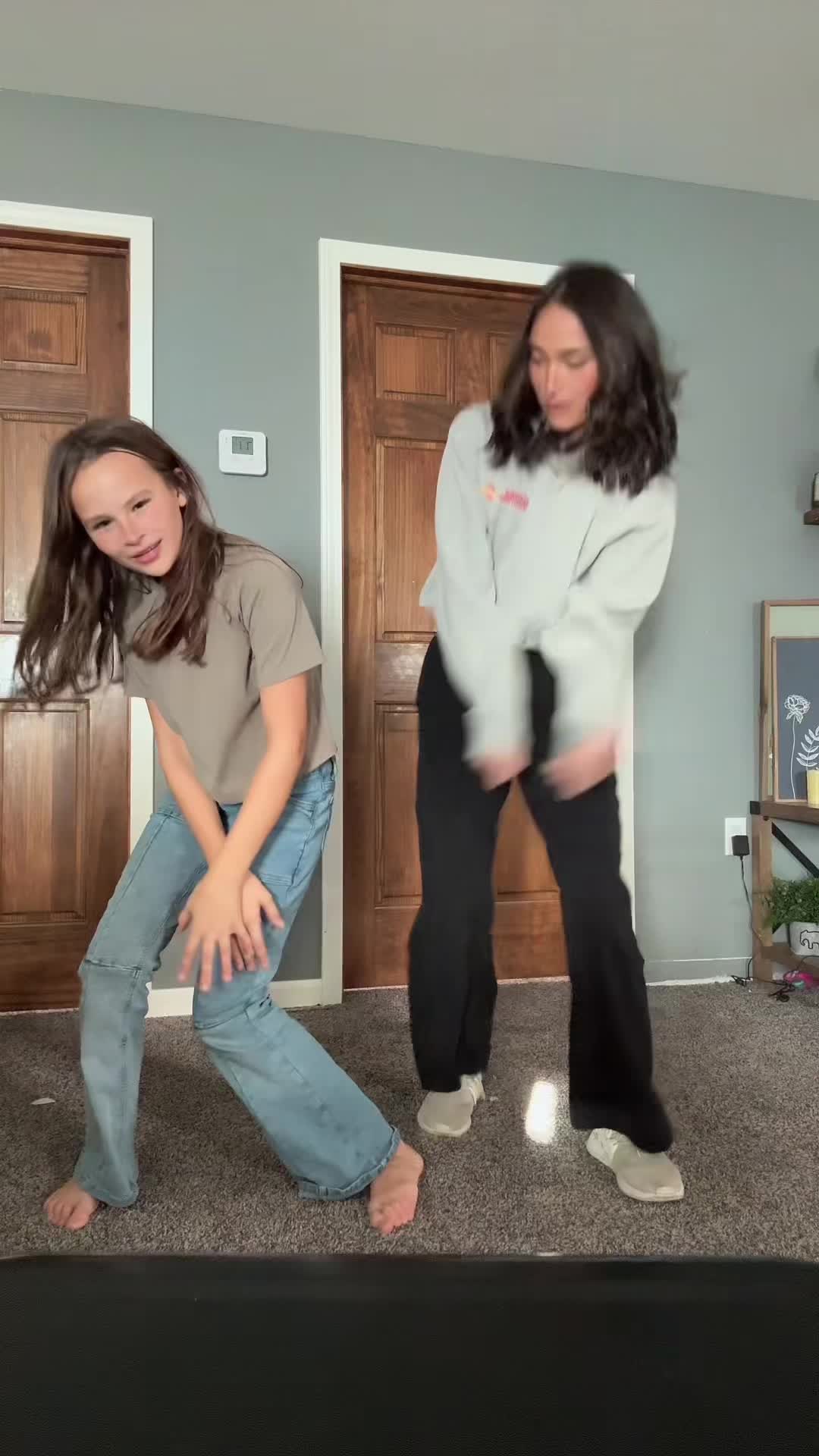 dude why’d she start attacking me #silly #fridaynight #fyp #sisters #makeusfamous