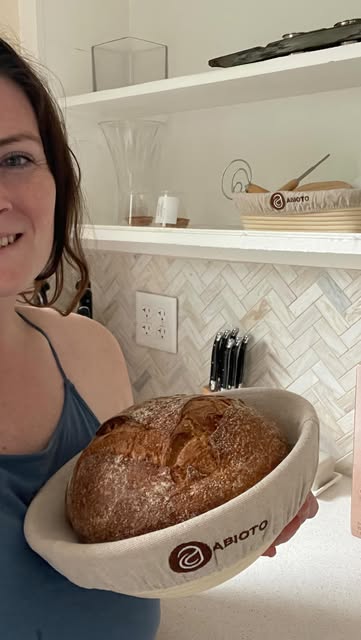 It was a beautiful morning baking sourdough bread with my new @abioto.kitchen tools 😍 These high-quality kits helped...