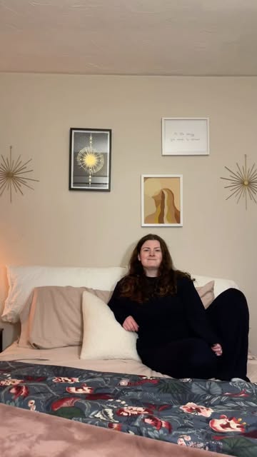 I can’t lose during cozy season when I have @stassiehome’s Faux Cashmere Bedsheet Set 🛏️ These ultra soft bed sheets...