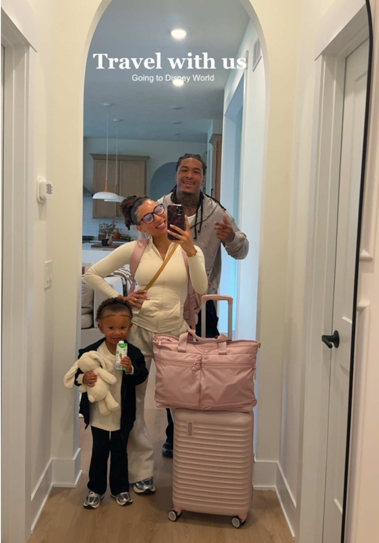Travel with us to go to Disney☺️✈️ #family #disney #travel #parents #toddlersoftiktok