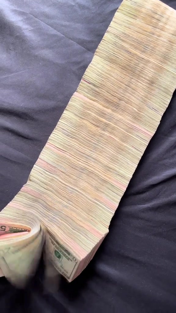 More money money money 💰. #abuseboa #money #fypシ #cash