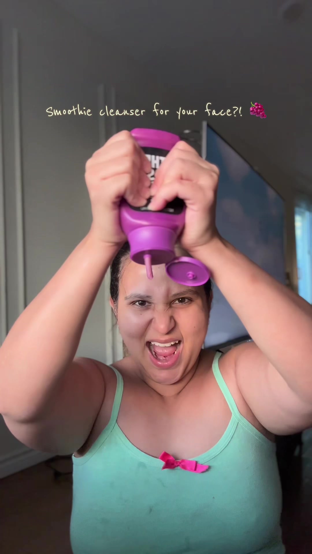 Smoothie cleanser for your face?! 🍇 @beastie @glowbeast #acaicleanser #skinbarrierrepair #exfoliating