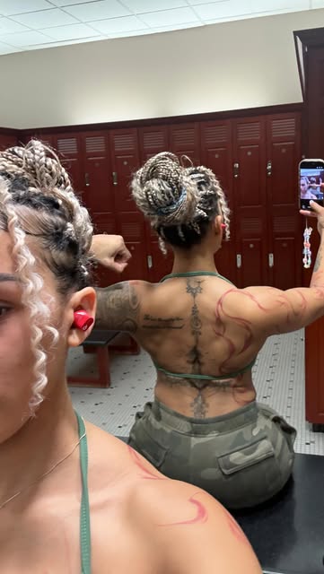 I get it🤭 Building a back in spring so this summer I’m muscle mommy status 🫡