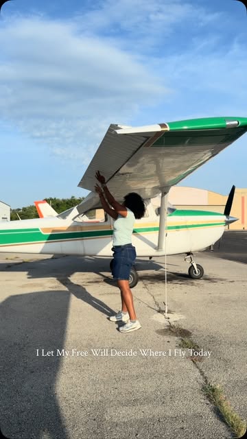 Ever been curious about flying? Well, we’d love to have you at @tulsaflighttraining Get 30% OFF your Discovery Flight...
