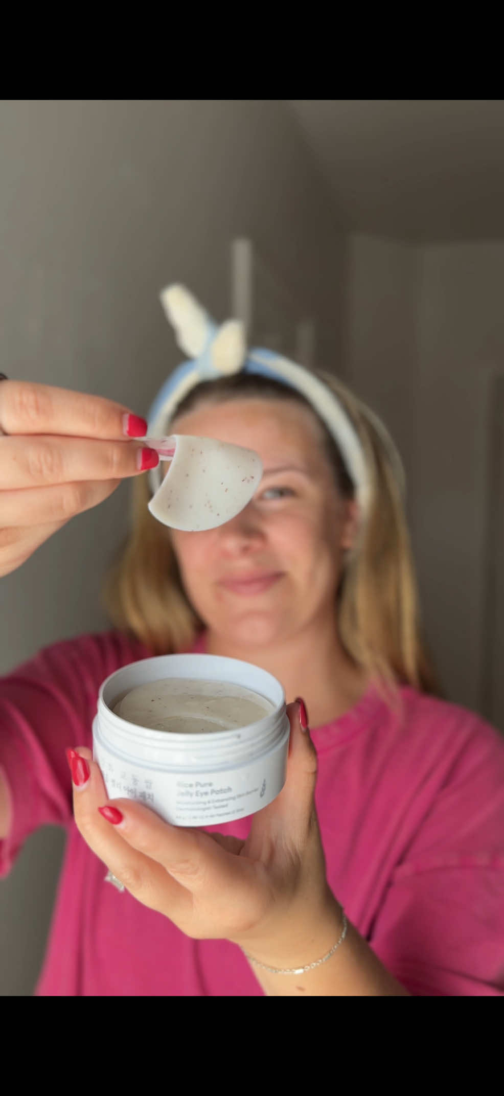 tired mamas 🤝🏼 eye patches that ACTUALLY work these @THANKYOU FARMER US hydrogel patches actually shocked me!! the...
