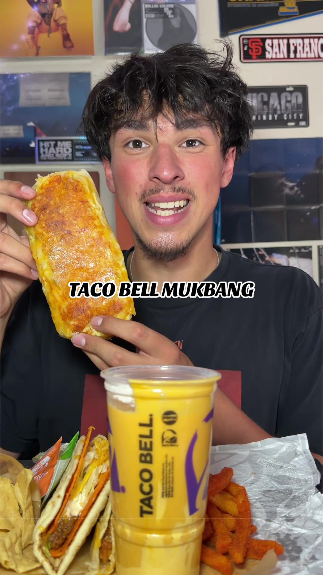taco bell mukbang! 🌮 🛎️ whoever made my grilled cheese burrito deserves a raise 😮‍💨 🔥 @tacobell #tacobell #mukba...