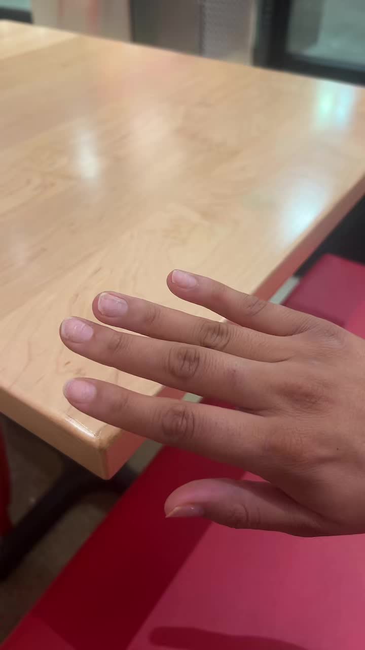 I don’t know how to feel about this.#nomorefakenails