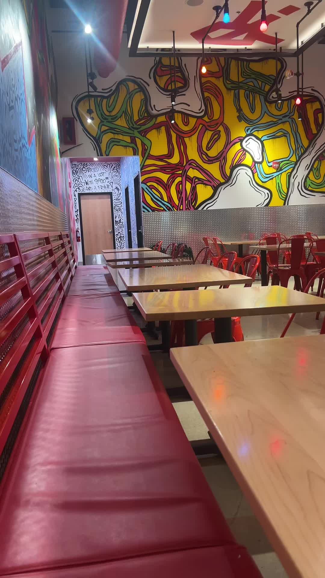 Late Sunday night cravings. Love having the whole place to myself. #daveshotchicken #foodie #sundaynight