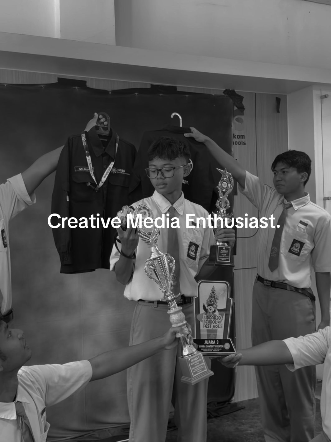 Creative Media Enthusiast. #aftereffects #motiongraphics #editing #videography