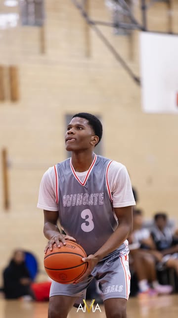 🚀🙆🏽‍♂️ Introducing sophomore guard Jayden Calixte. 🫡🎖️