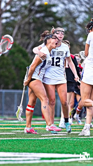 This top chedda bounce shot from @aleesewrnr 😮‍💨 @saintviatorglax … 🎥: @stevachii_media , @fieldvisionmedia