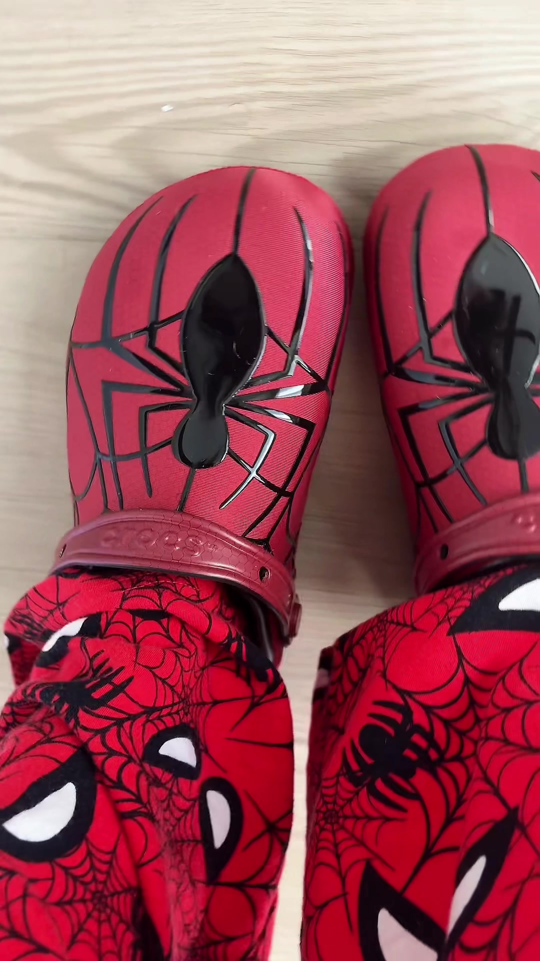 Oops I dropped my wallet Check out my crocs tho🕷️❤️ #crocs #spiderman #wallet #comfortableshoes #trend @CROCS US SHO...