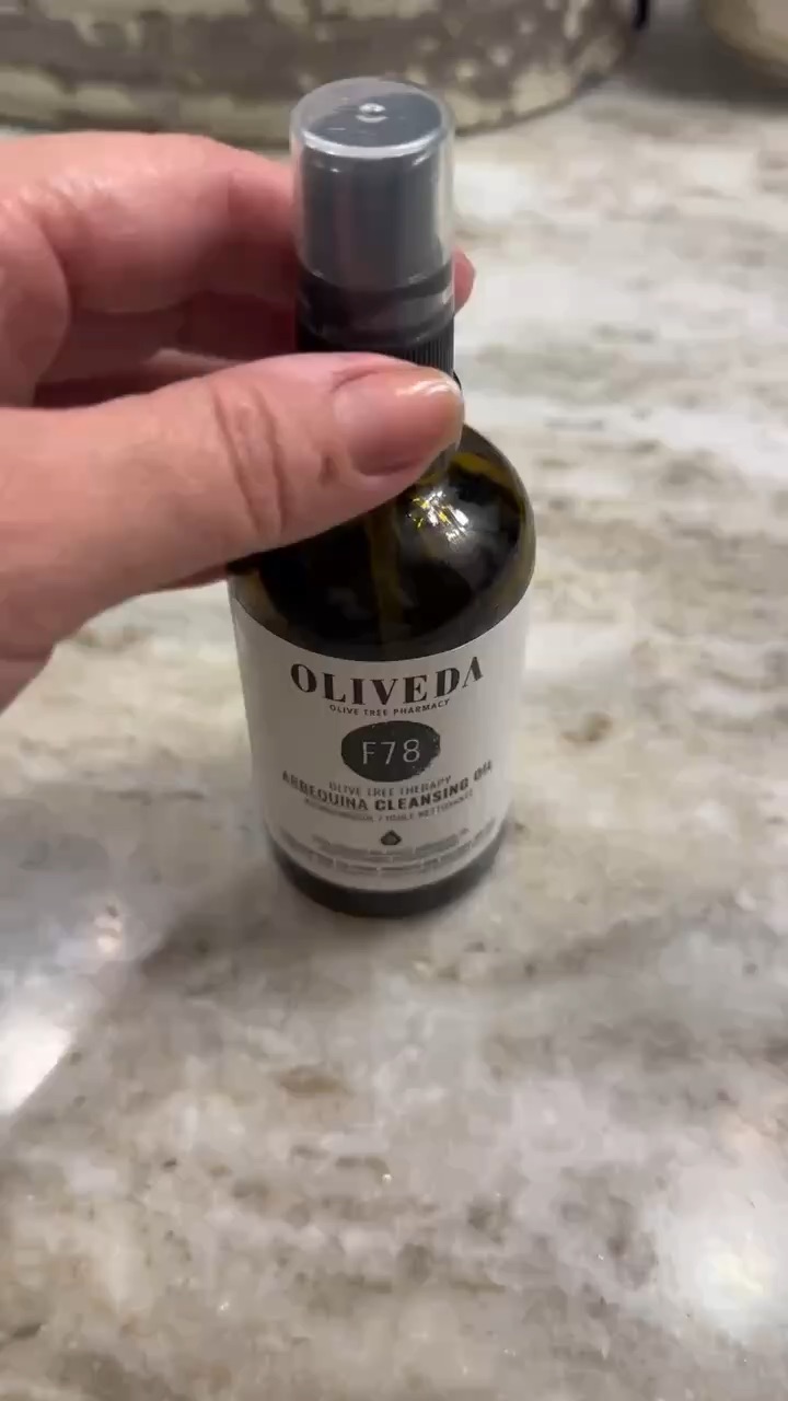 Oliveda oil cleanser