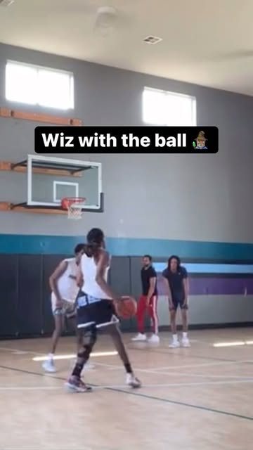 Wizard 🧙🏾‍♂️ #trechilin #thechilinway #ballislife #basketball #imjuststarting