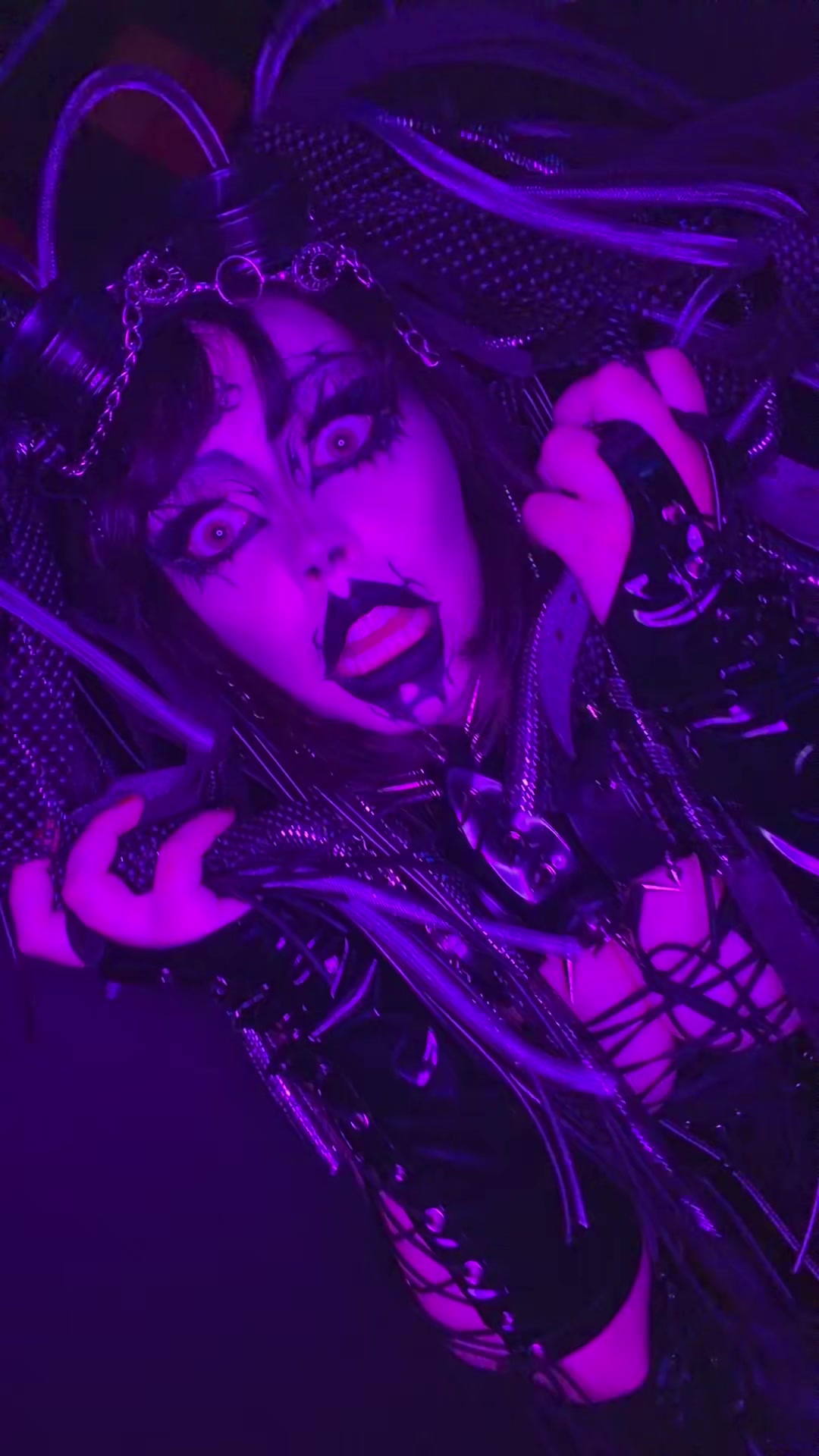im kinda busyy #industrial #cybergoth #goth #alt